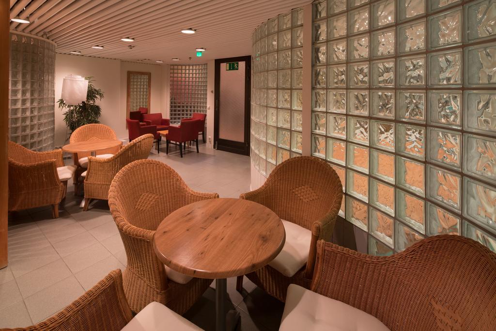 แลปแลนด์ โฮเทล อูลู Hotel เอาลู ภายนอก รูปภาพ